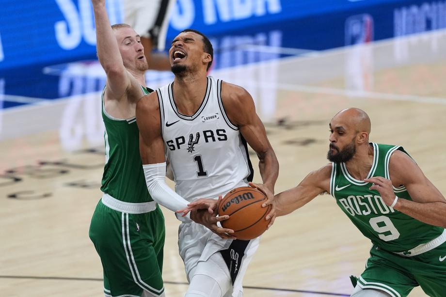 开云入口-文班亚马39+11怀特34+7 马刺力克凯尔特人取5连胜